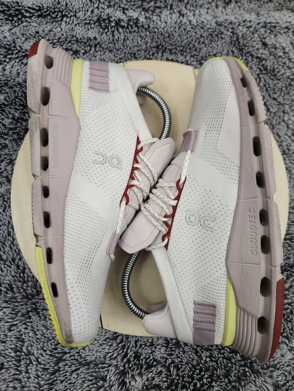 On Cloud Running Sneakers Cloudnova 2 Women’s Size 8 - Picture 6 of 9